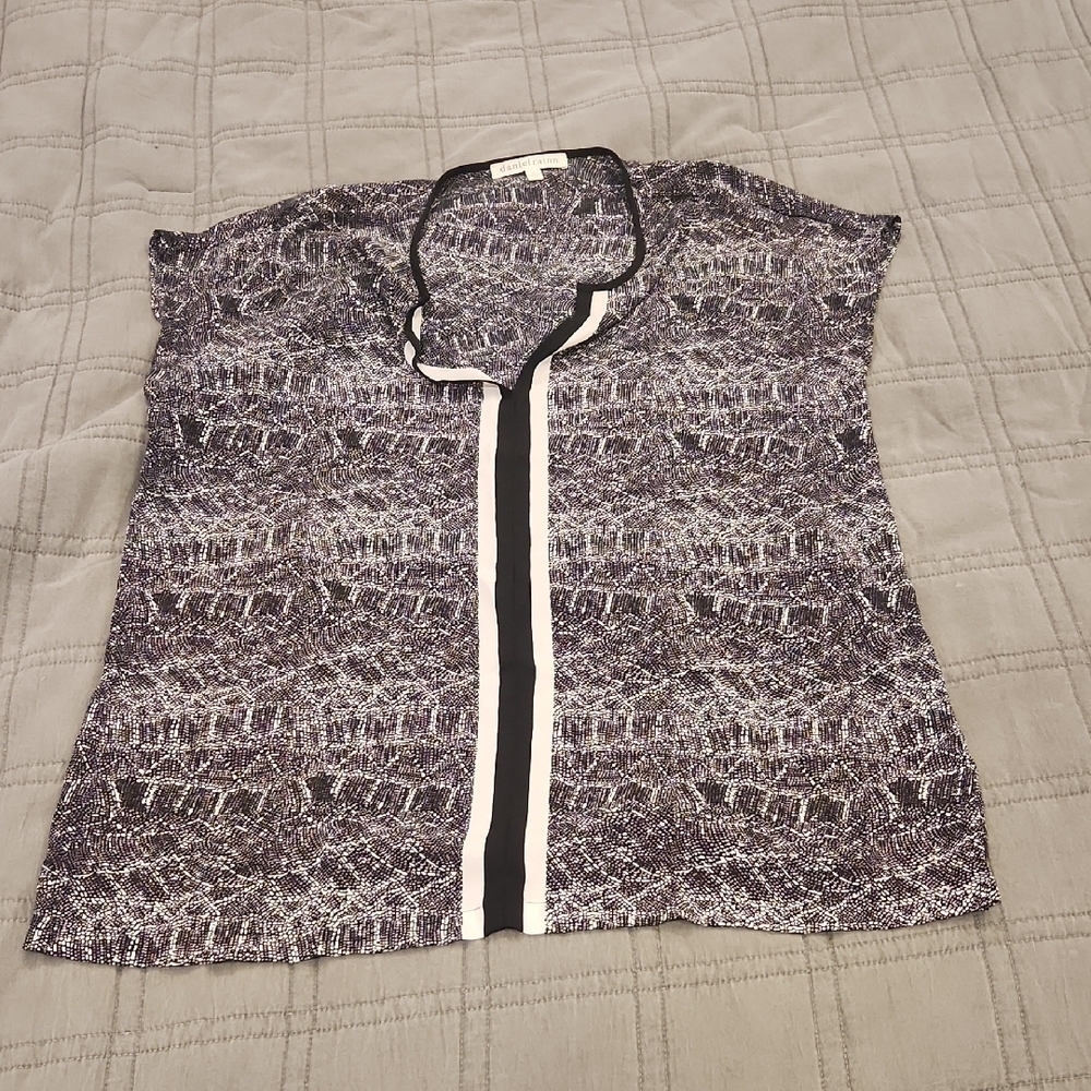 Daniel Rainn Black and White Textured Blouse Size M!